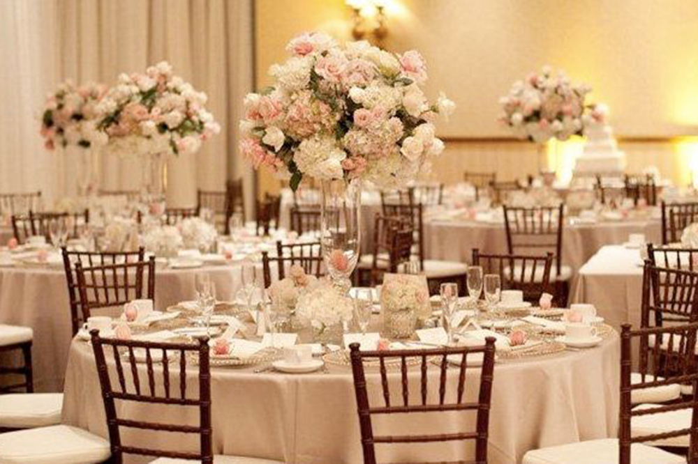 mahogany chiavari chair 1 Suffolk Furniture Hire